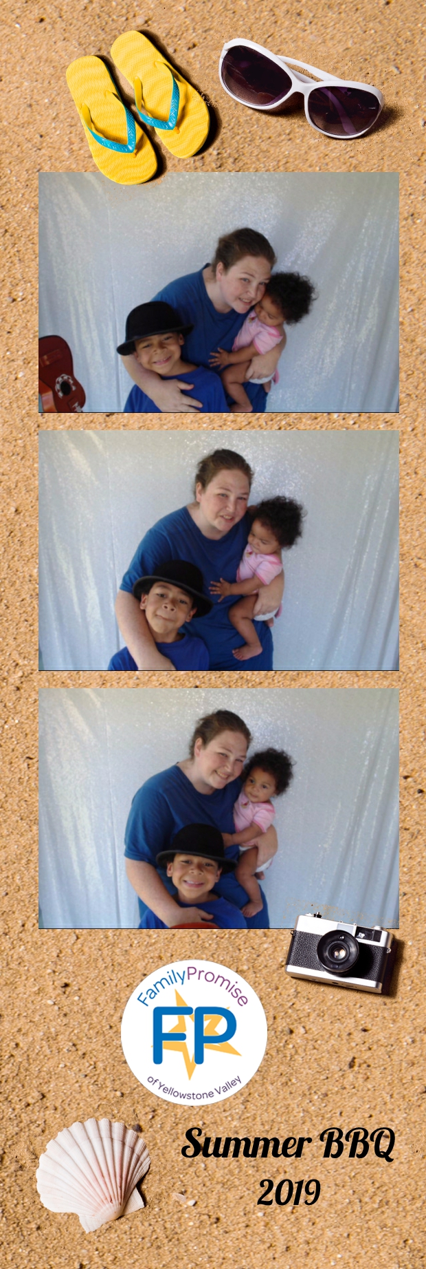 Family BBQ | View more photos from the event at gallery.photoboothbillings.com/u/PhotoBoothBillings/Family-BBQ